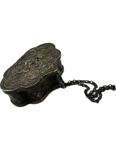 Antique Small Box with Eight Shaped Chain in Silver 2