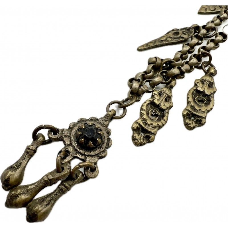 Παραδοσιακό Κολιέ με Κρεμαστά Στοιχεία και Οχτάρες Αλυσίδες 19ου αιώνα