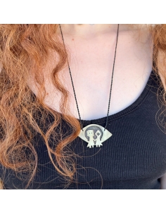 Little Kids Holding Hands Μπρούντζινο Κρεμαστό 2